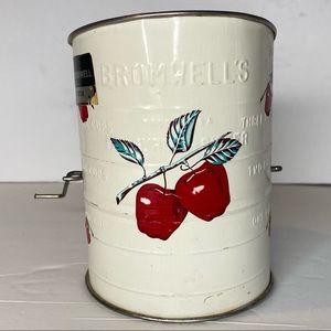 Leigh Bromwell’s Flour Sifter Vintage Apple 3 Cup Farmhouse Country Kitchen